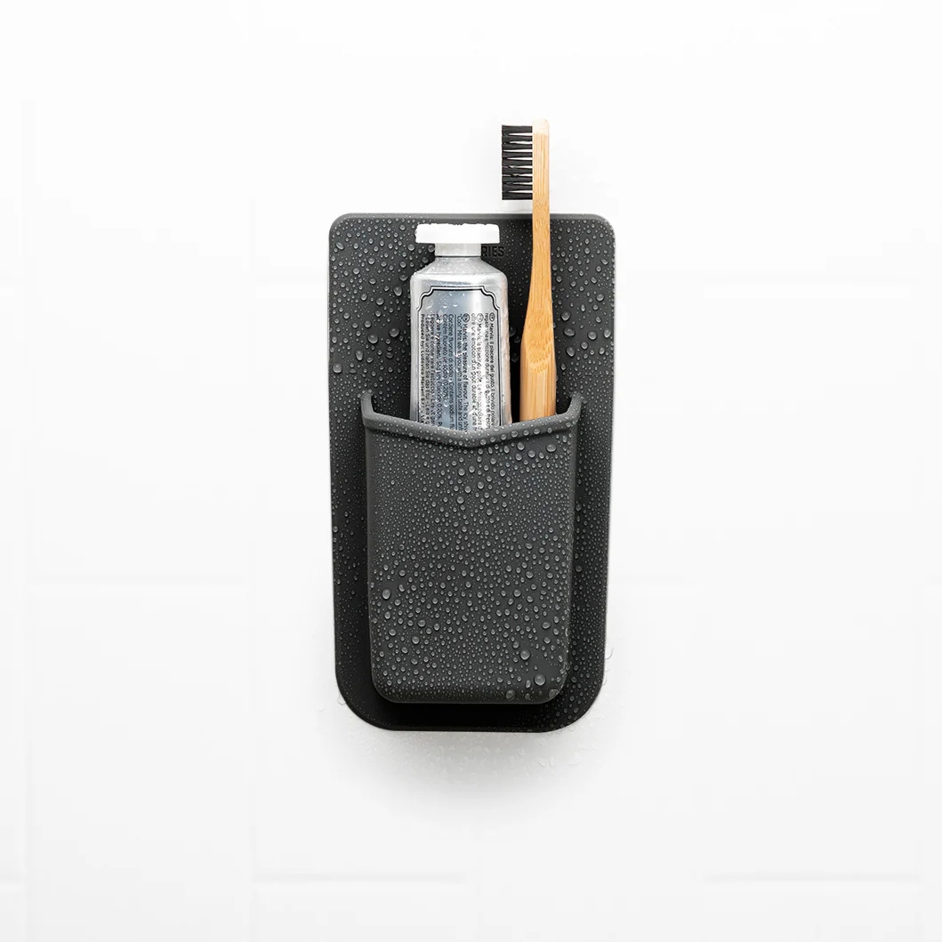 THE HENRY ESSENTIALS HOLDER, CHARCOAL.
