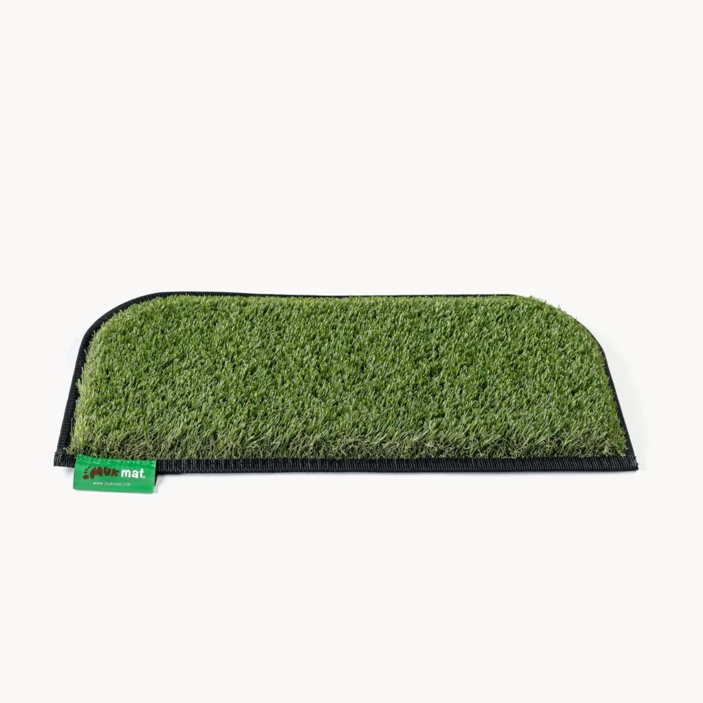MUK MAT ROUNDED STEP MAT. SMALL, DARK GREY.